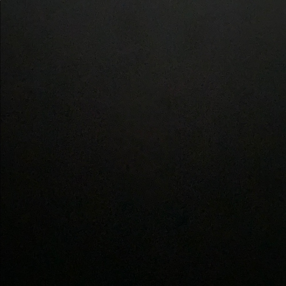 Meet your Posher, Emi